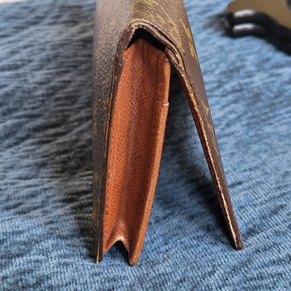 Louis Vuitton Monogram Canvas Brazza Long Wallet - Picture 11 of 11